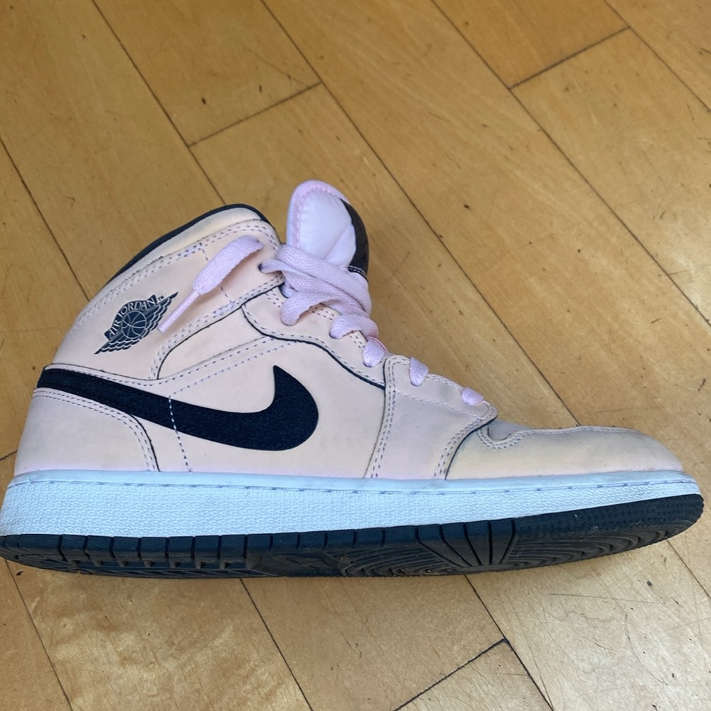 Jordan Pink High-Top Sneakers, size 40